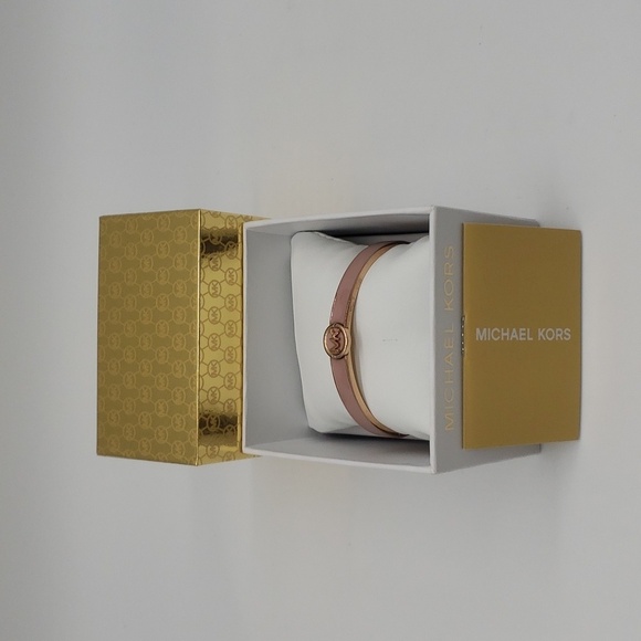 982- MICHAEL Michael Kors Haute Rose Gold Enamel Rose Color Bangle Bracelet NWT - Picture 1 of 9